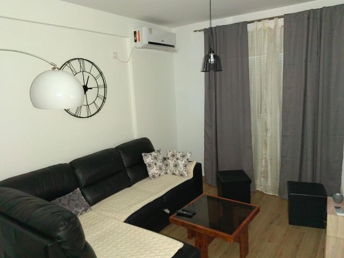 Stan Na Dan Niksic Apartment Exterior photo